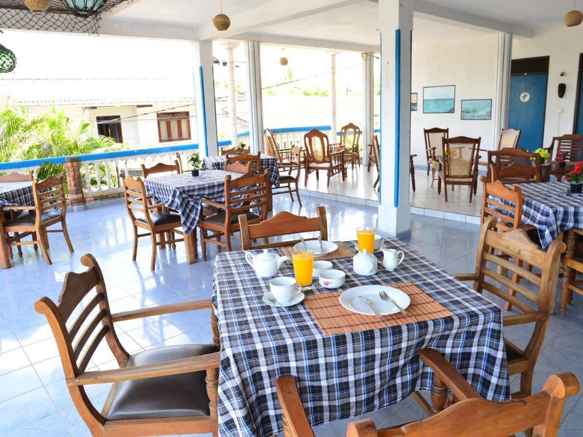 Hotel Happy Tuna Hikkaduwa Extérieur photo
