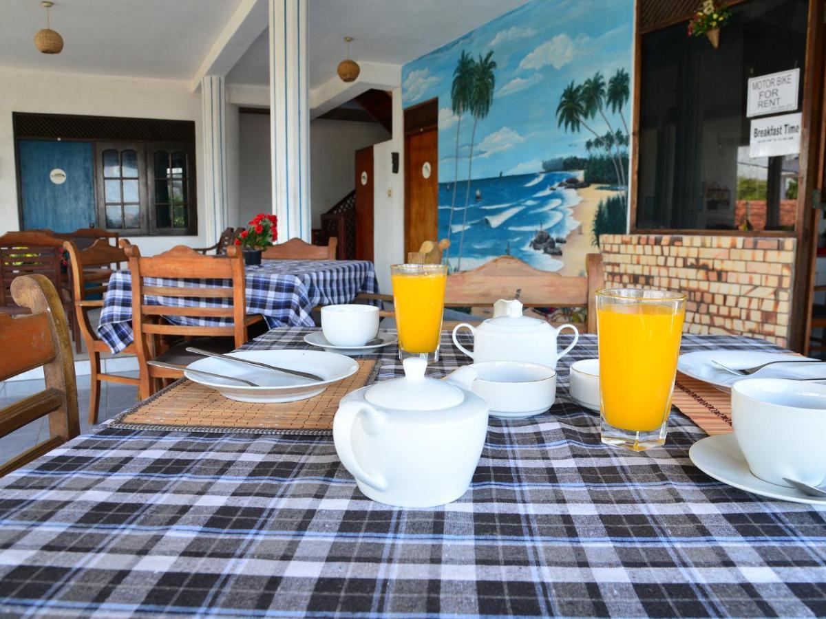 Hotel Happy Tuna Hikkaduwa Extérieur photo
