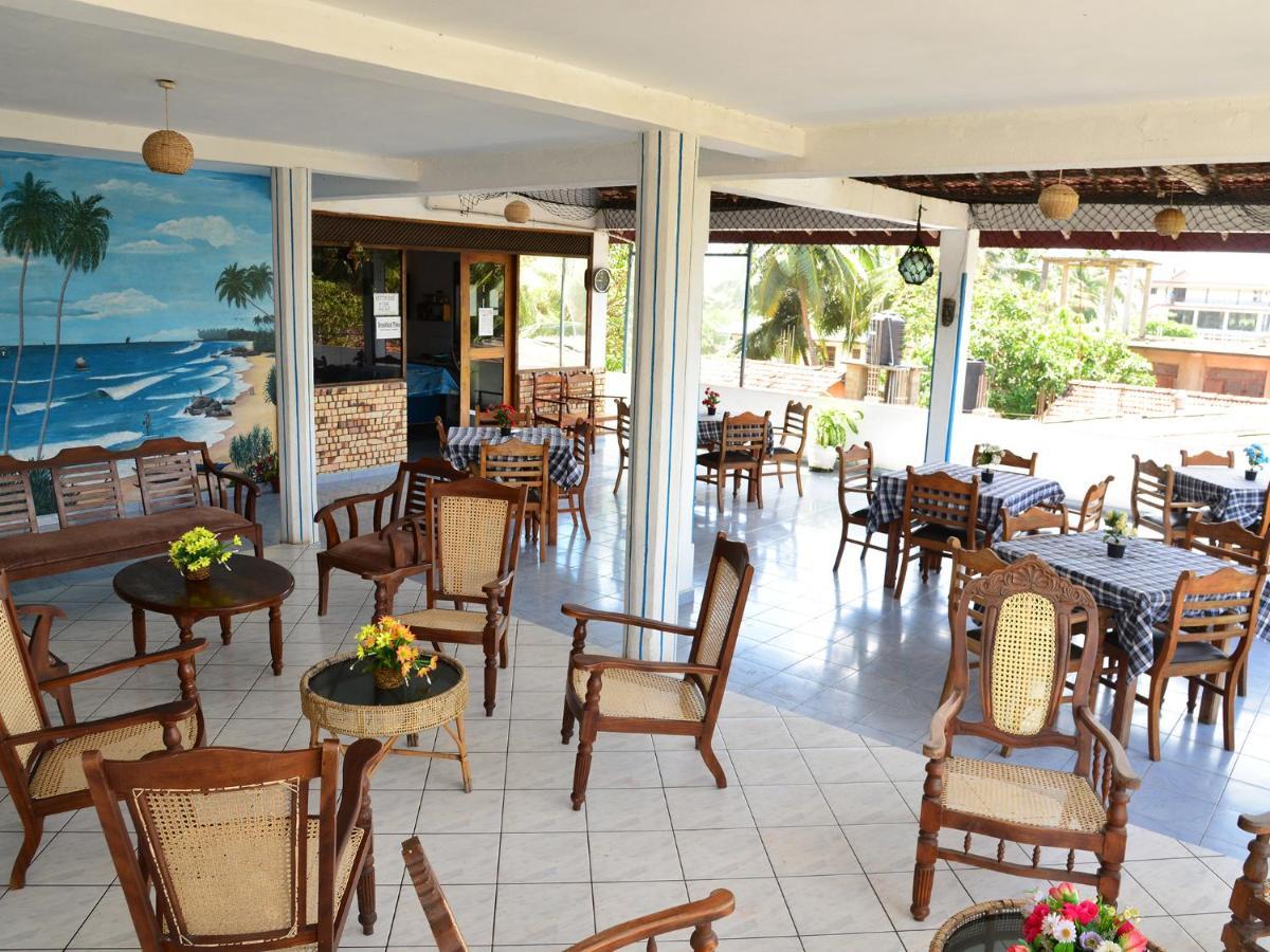 Hotel Happy Tuna Hikkaduwa Extérieur photo