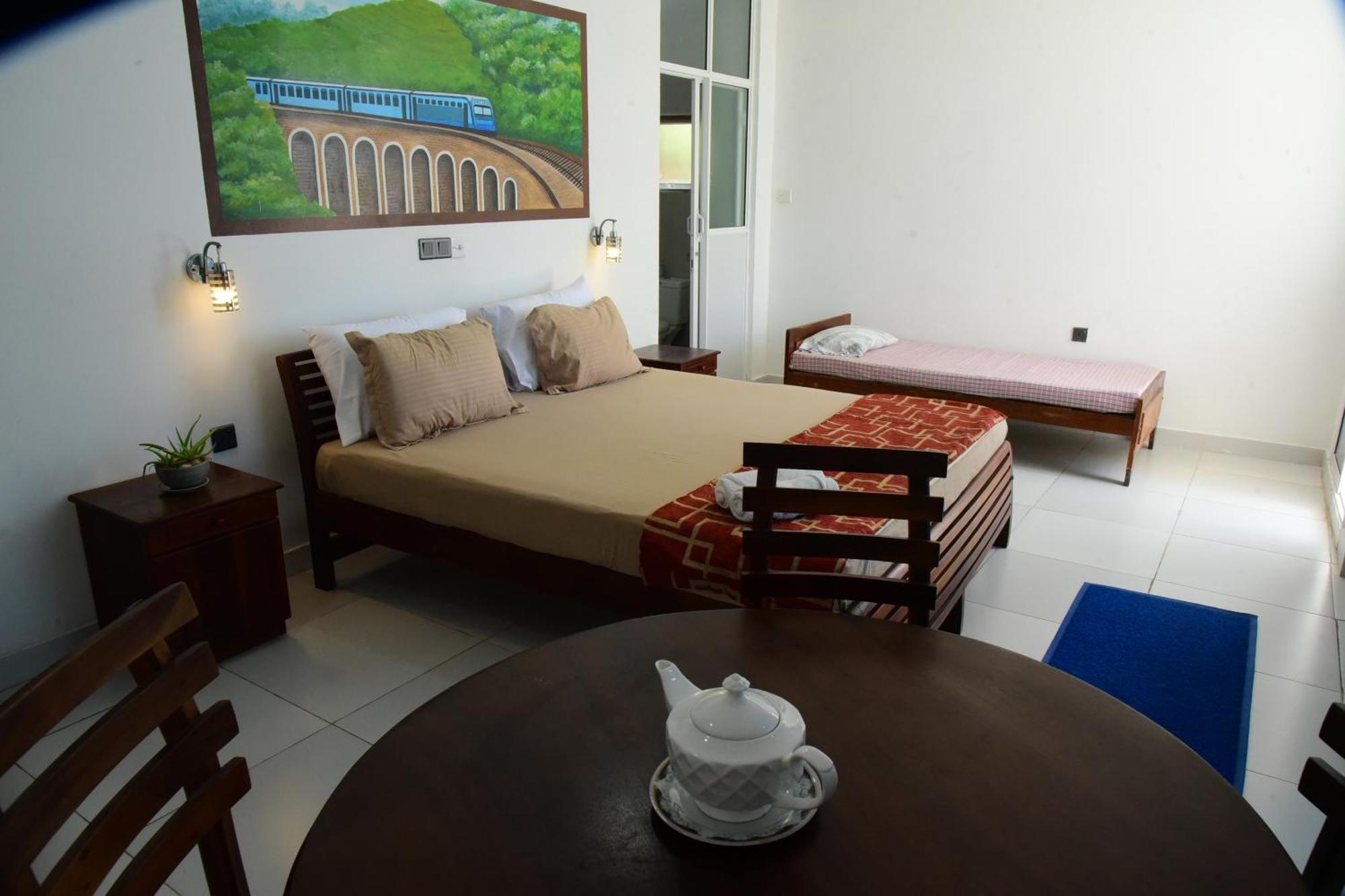 Hotel Happy Tuna Hikkaduwa Extérieur photo