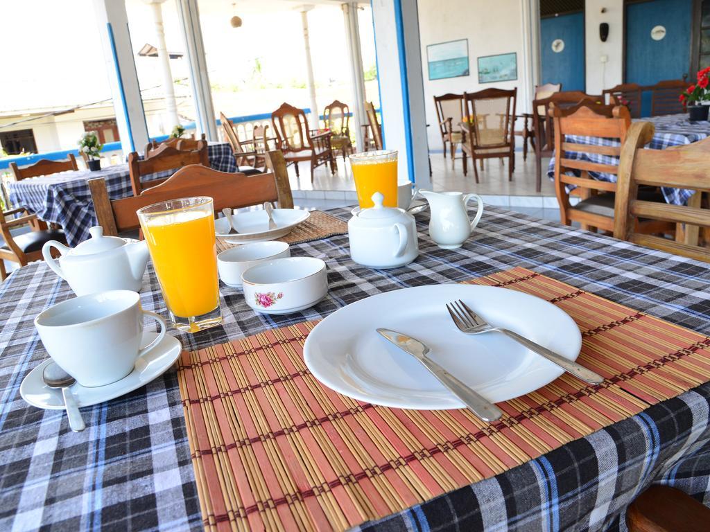 Hotel Happy Tuna Hikkaduwa Extérieur photo