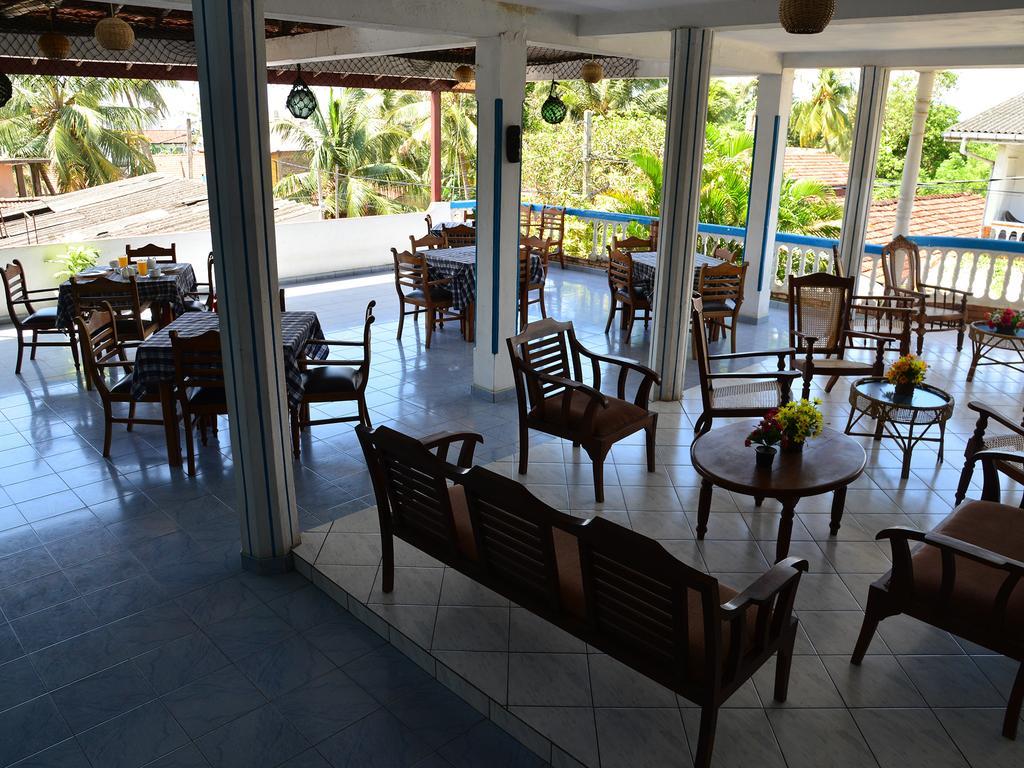 Hotel Happy Tuna Hikkaduwa Extérieur photo