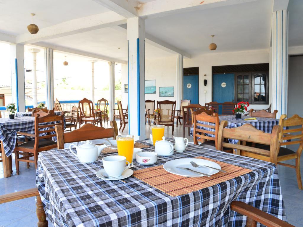 Hotel Happy Tuna Hikkaduwa Extérieur photo