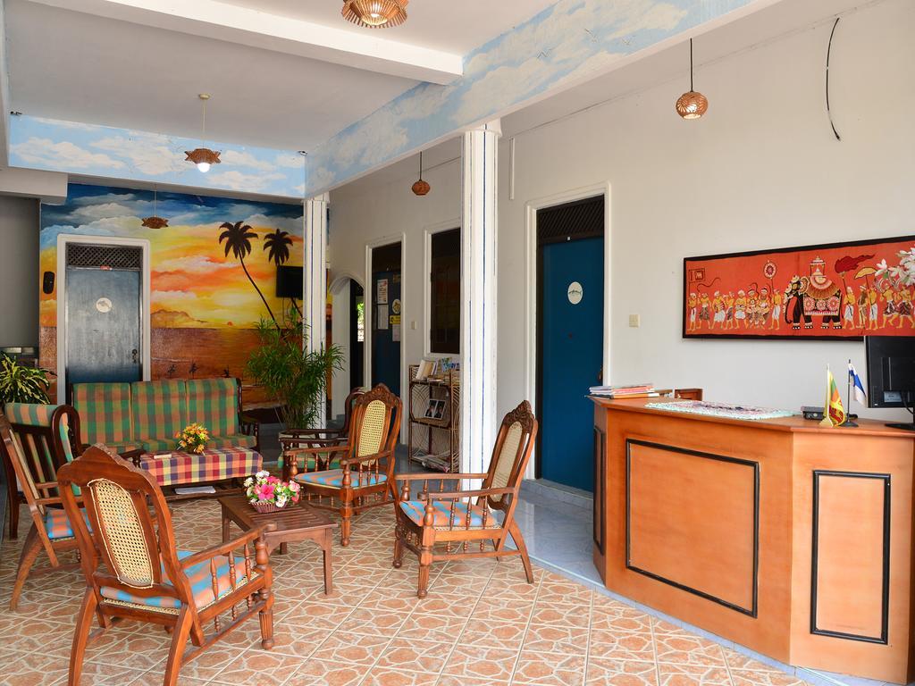Hotel Happy Tuna Hikkaduwa Extérieur photo