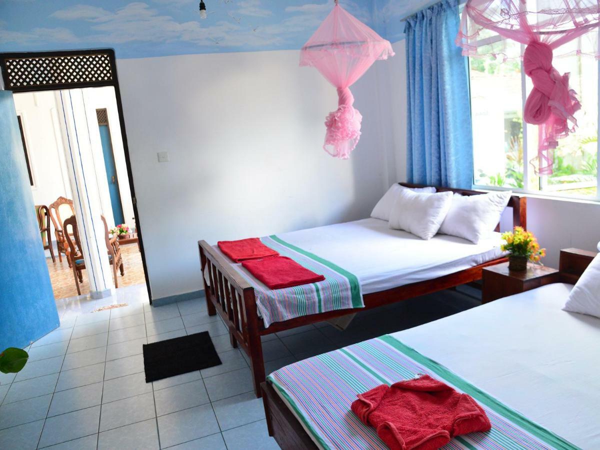 Hotel Happy Tuna Hikkaduwa Extérieur photo