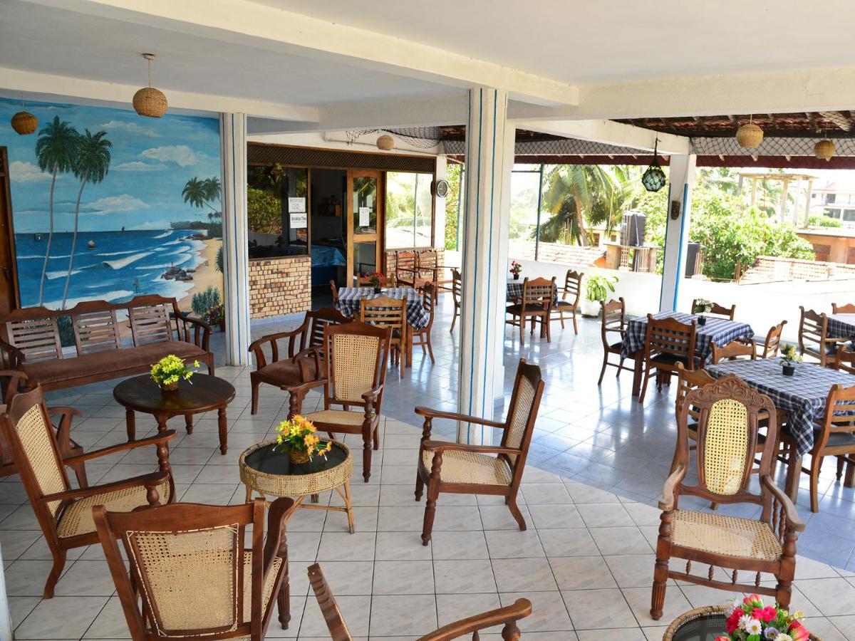 Hotel Happy Tuna Hikkaduwa Extérieur photo