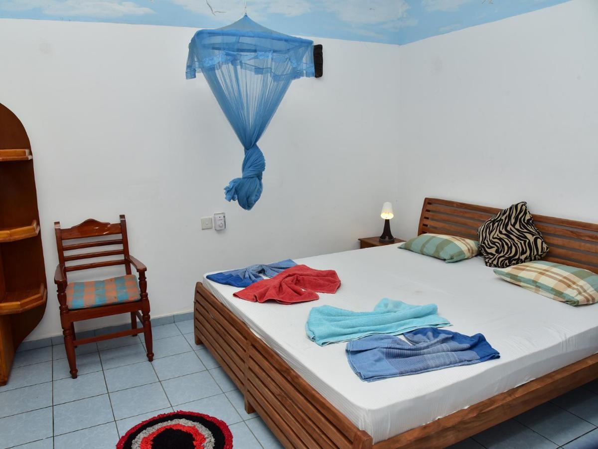 Hotel Happy Tuna Hikkaduwa Extérieur photo