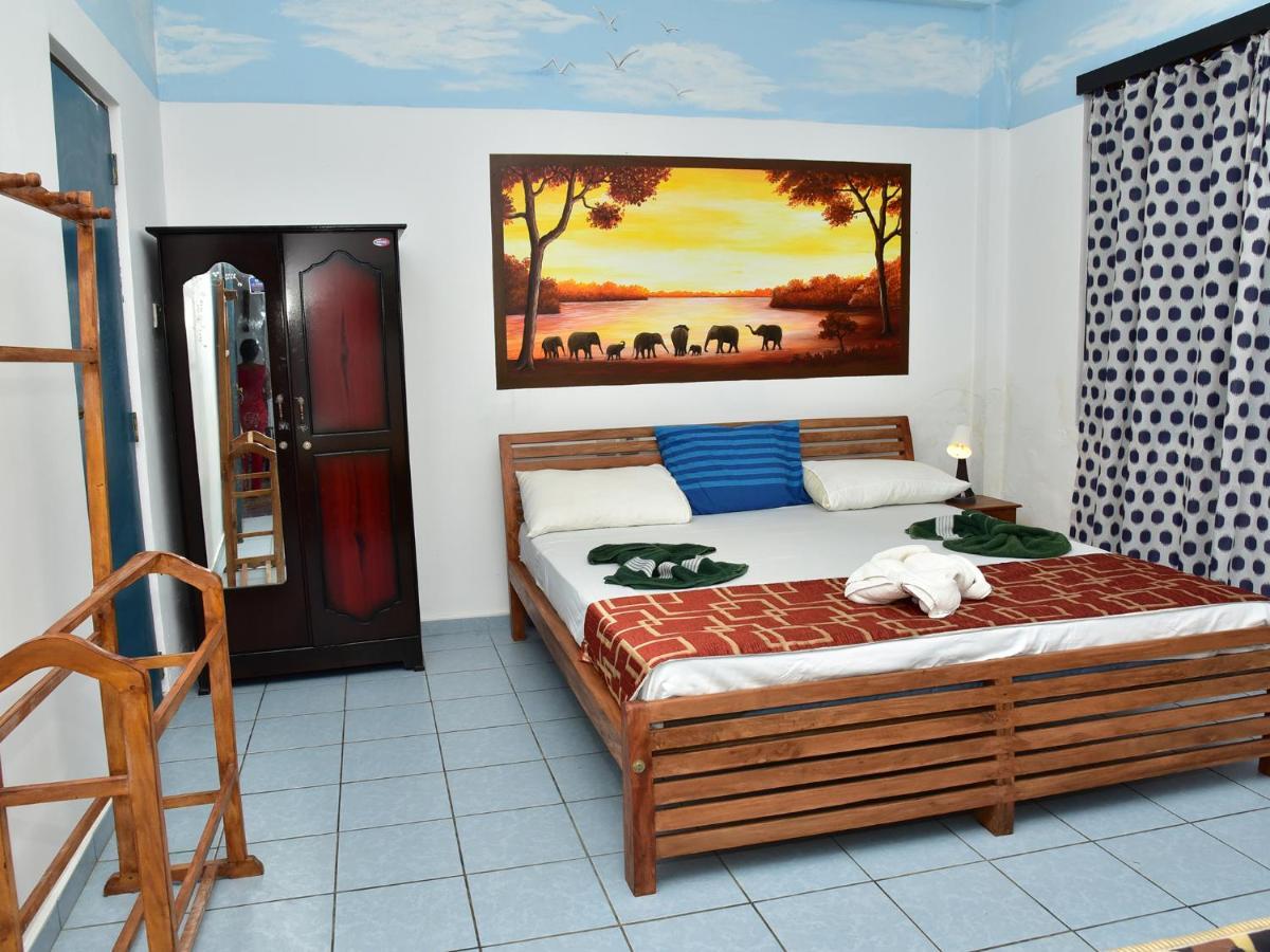 Hotel Happy Tuna Hikkaduwa Extérieur photo