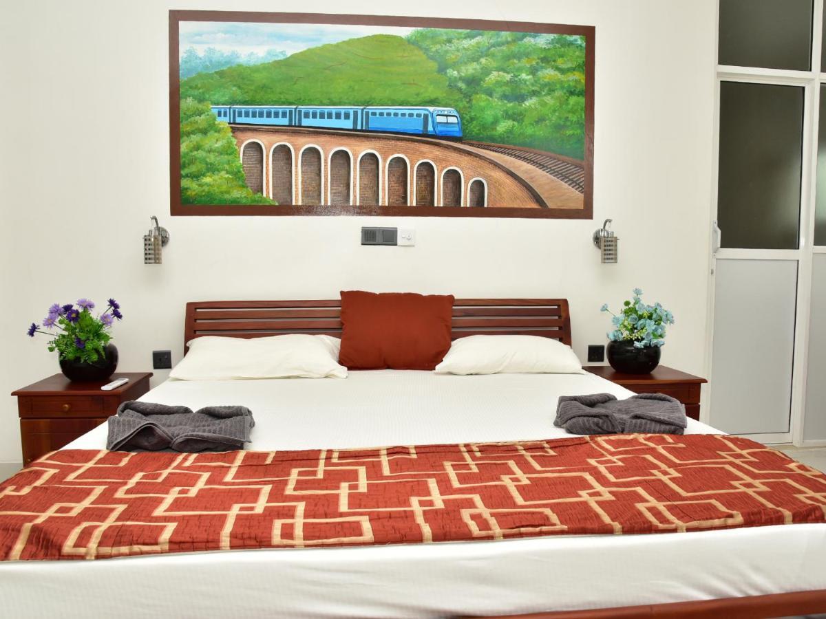 Hotel Happy Tuna Hikkaduwa Extérieur photo